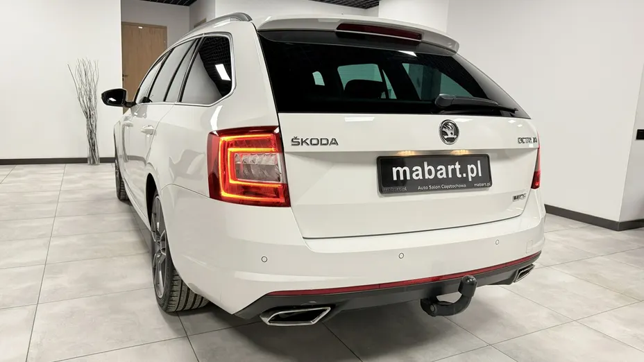 SKODA Octavia -