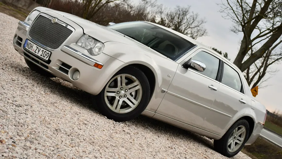CHRYSLER 300 C -