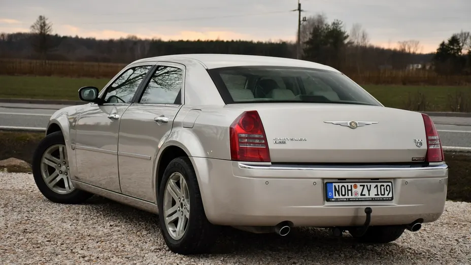 CHRYSLER 300 C -