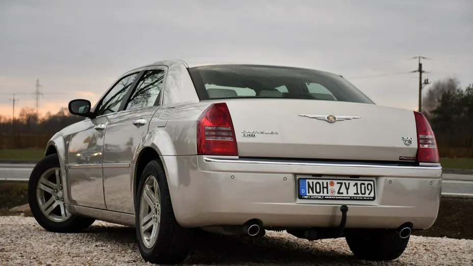 CHRYSLER 300 C -