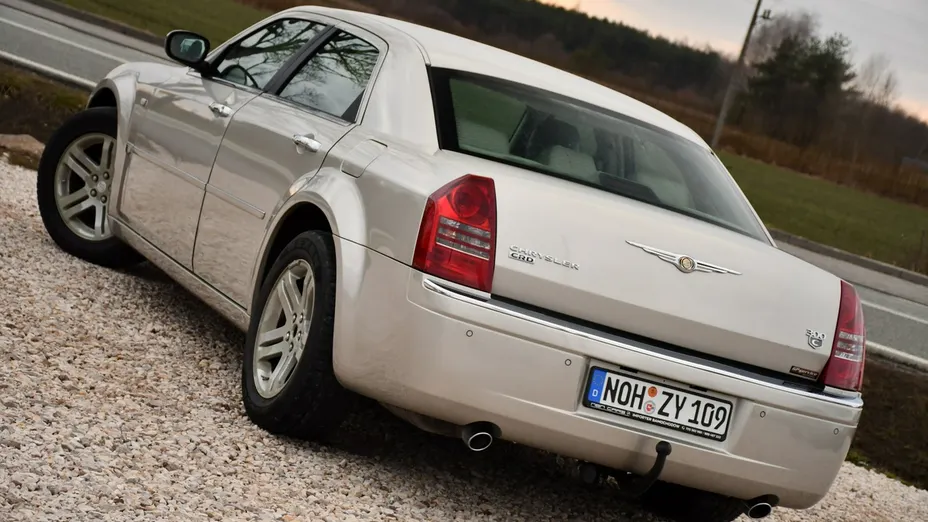 CHRYSLER 300 C -