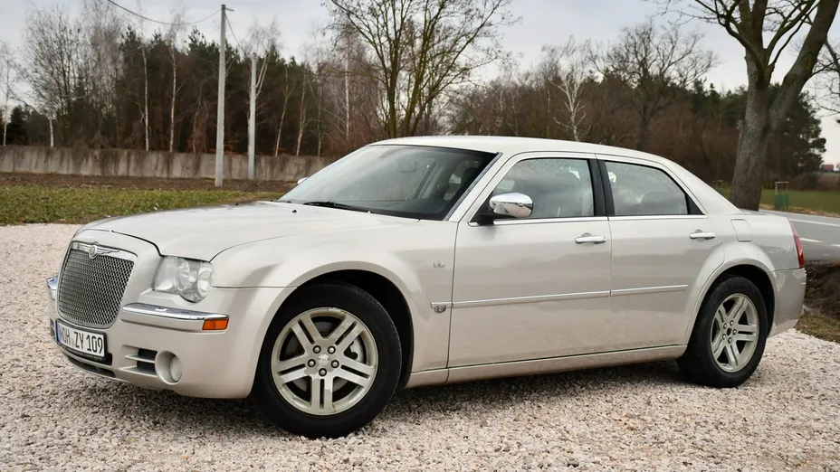 CHRYSLER 300 C -
