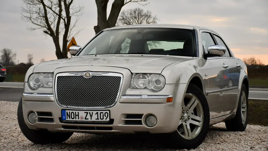 CHRYSLER 300 C -