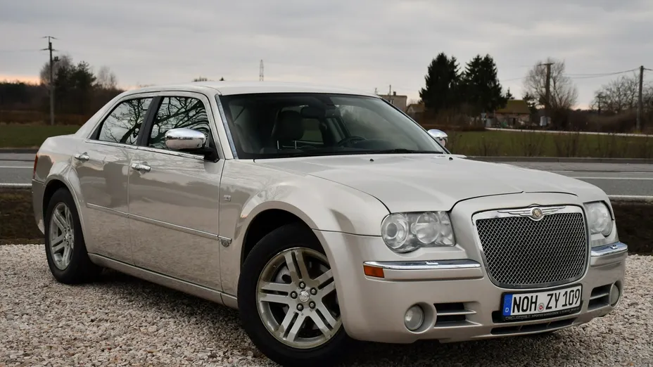 CHRYSLER 300 C -