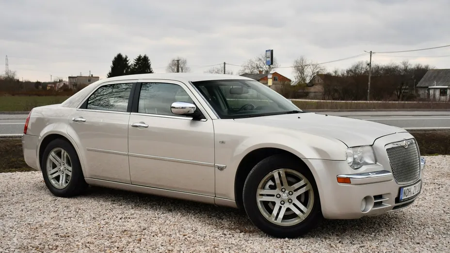 CHRYSLER 300 C -