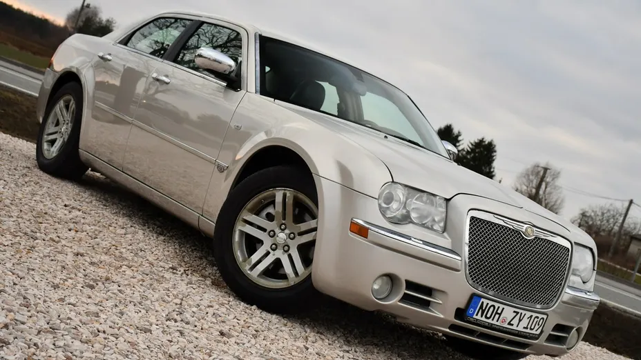 CHRYSLER 300 C -