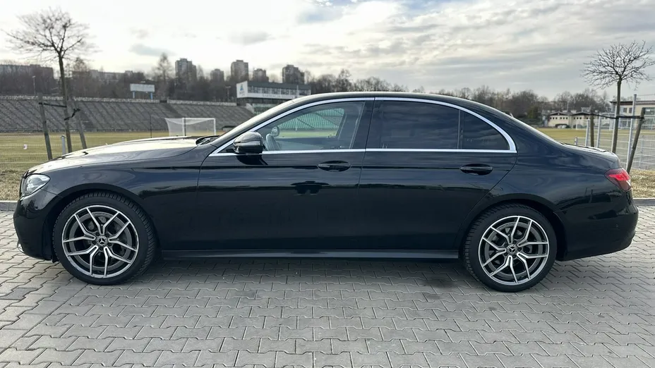 MERCEDES-BENZ E Klasa -