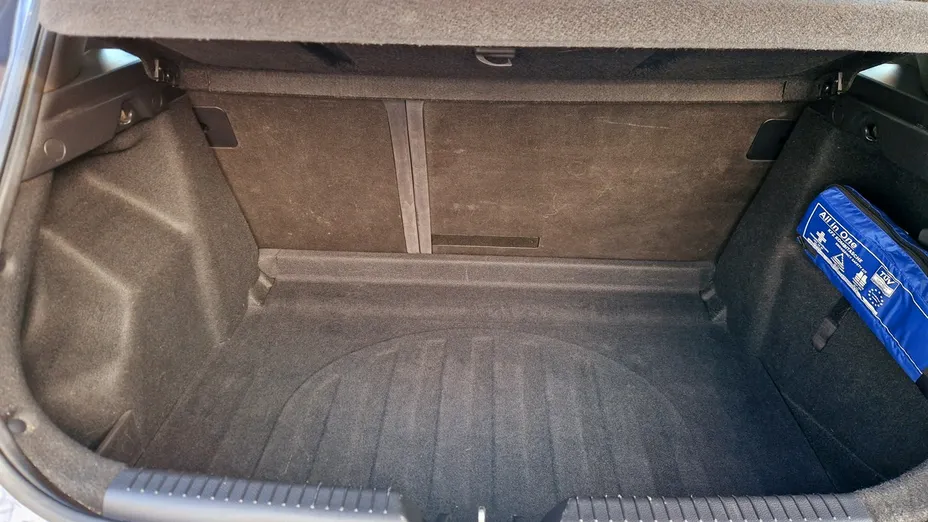 HYUNDAI i30 -