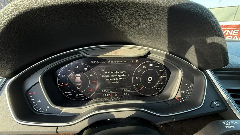 AUDI Q5 -