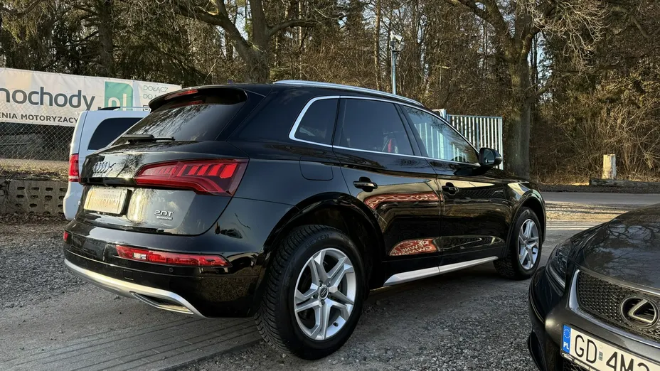 AUDI Q5 -