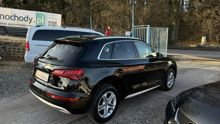 AUDI Q5 -