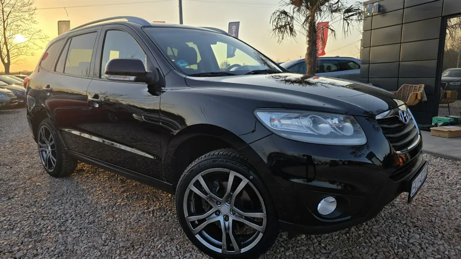 HYUNDAI Santa Fe -
