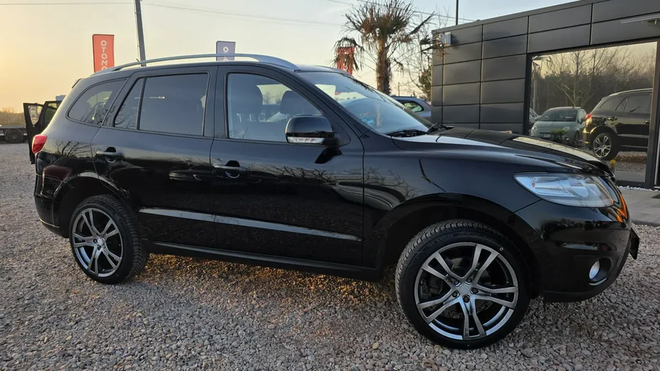 HYUNDAI Santa Fe -