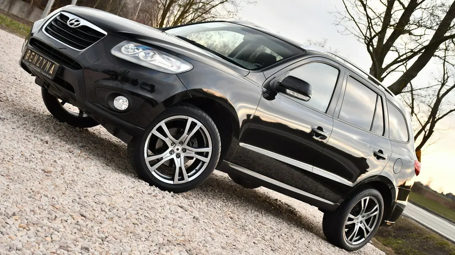 HYUNDAI Santa Fe -