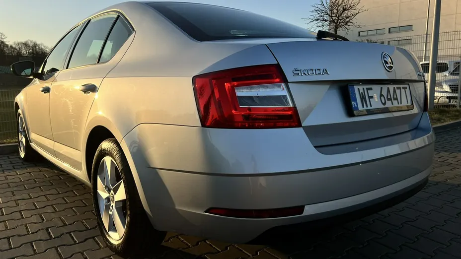 SKODA Octavia -