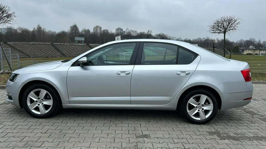 SKODA Octavia -