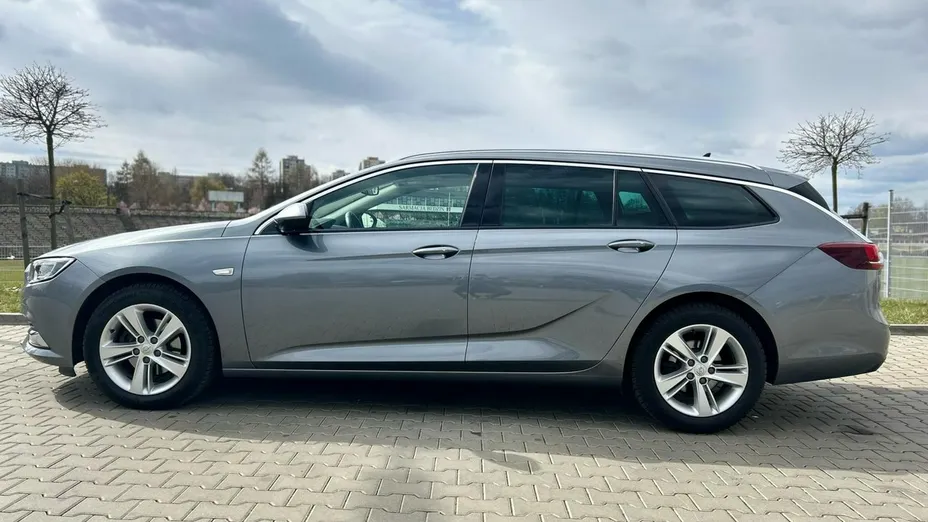 OPEL Insignia -