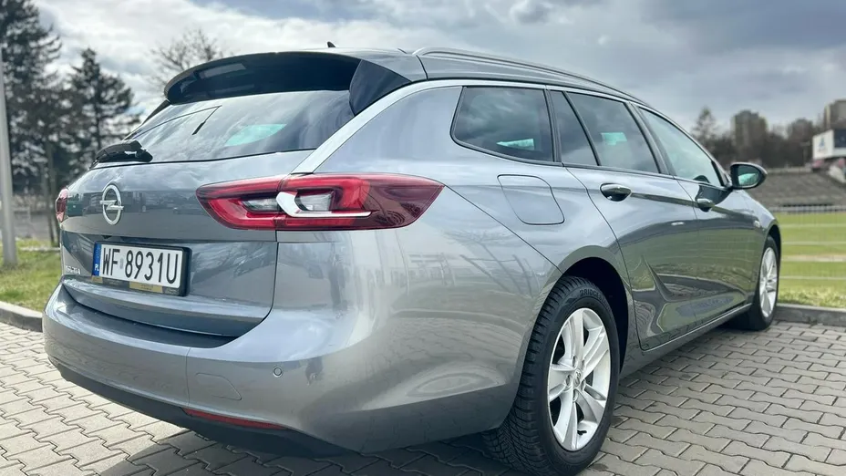 OPEL Insignia -