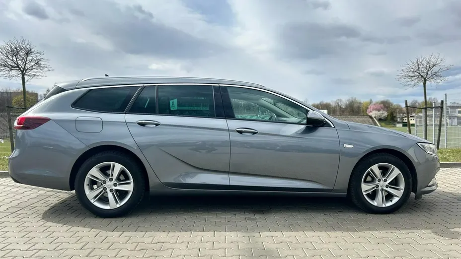 OPEL Insignia -