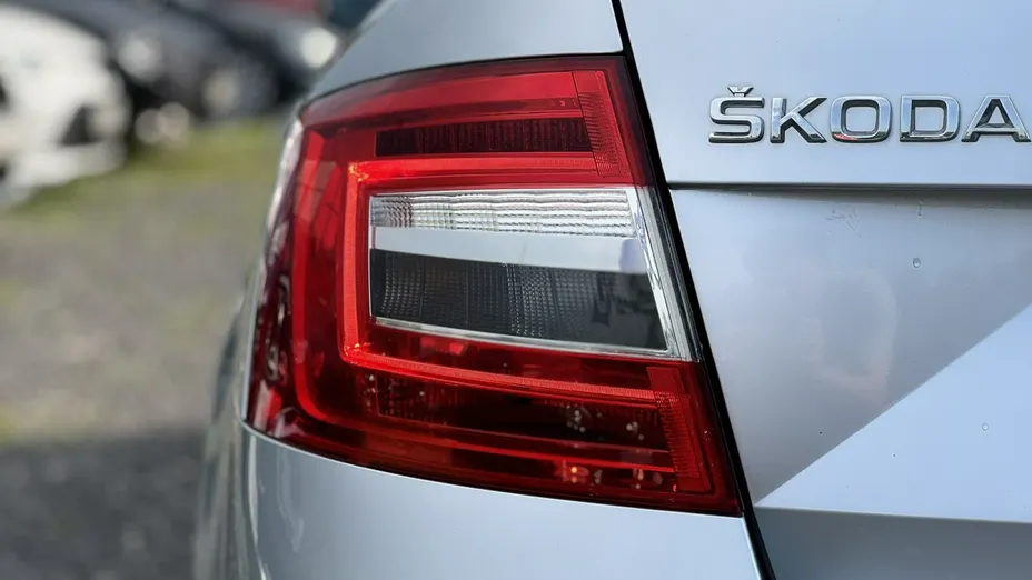 SKODA Octavia -