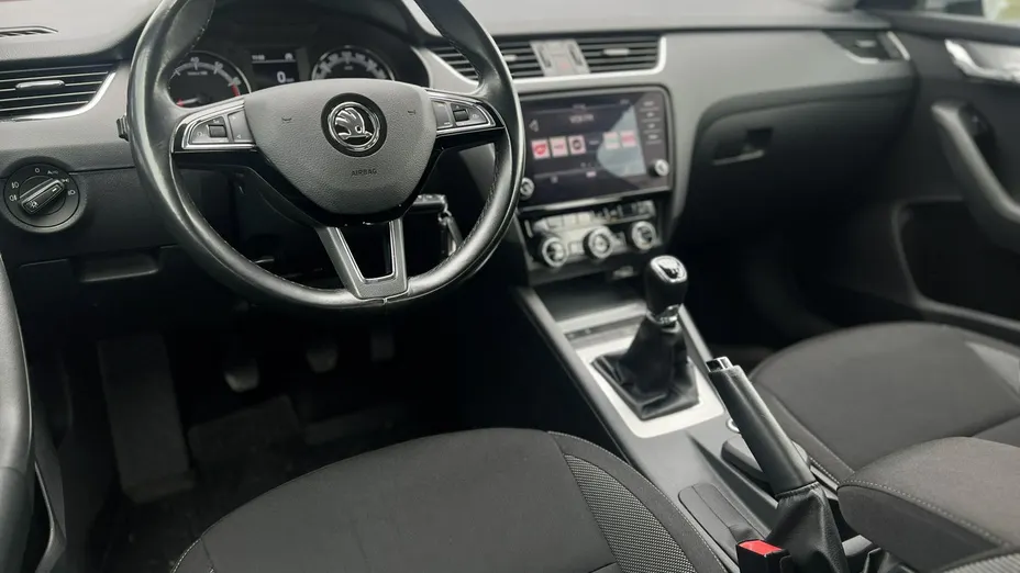 SKODA Octavia -