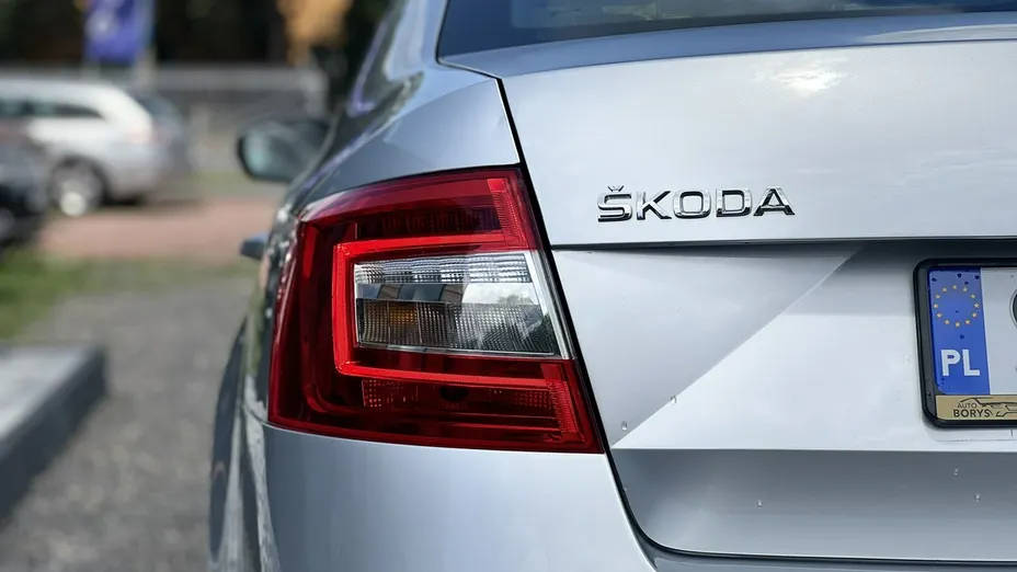 SKODA Octavia -