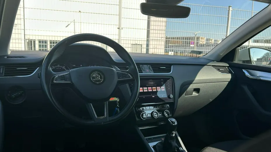 SKODA Octavia -
