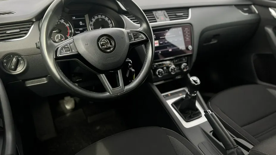SKODA Octavia -