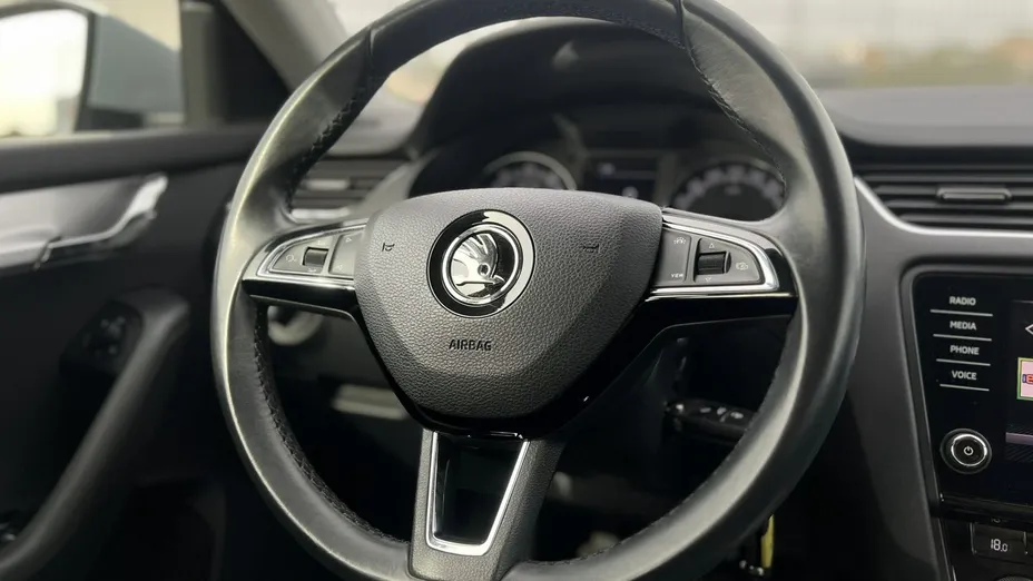 SKODA Octavia -