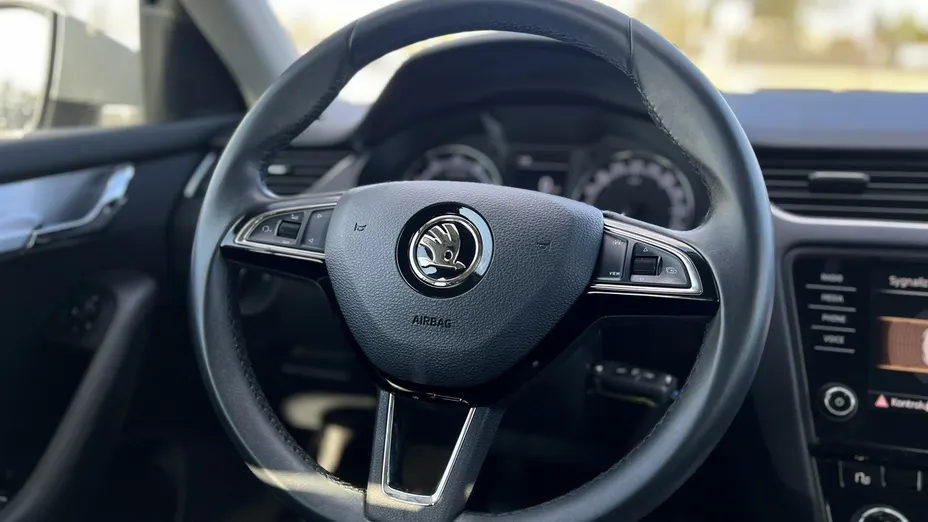 SKODA Octavia -