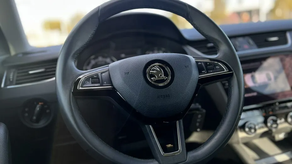 SKODA Octavia -