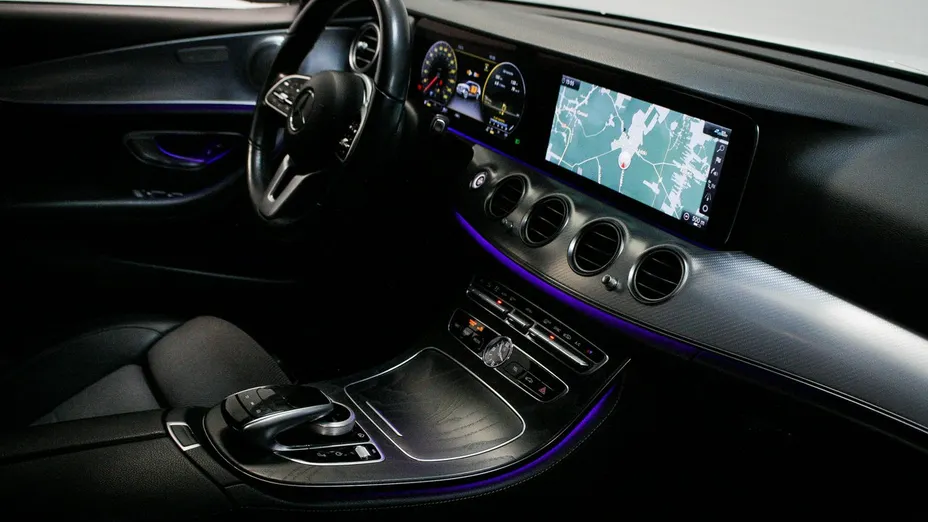 MERCEDES-BENZ E Klasa -