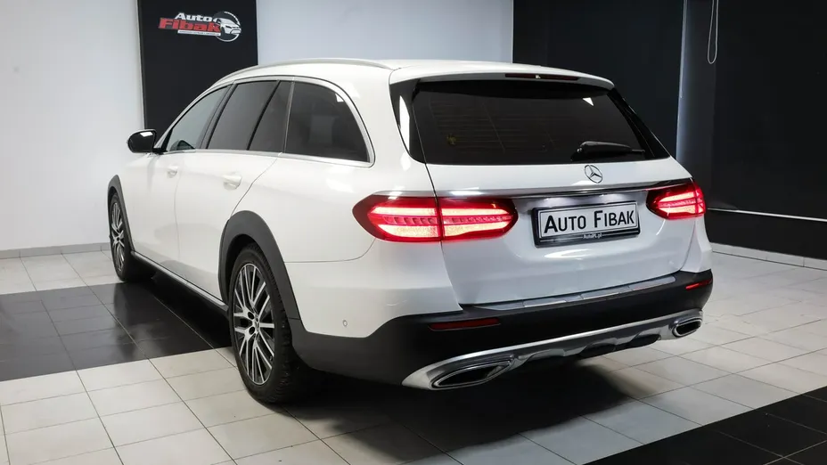 MERCEDES-BENZ E Klasa -