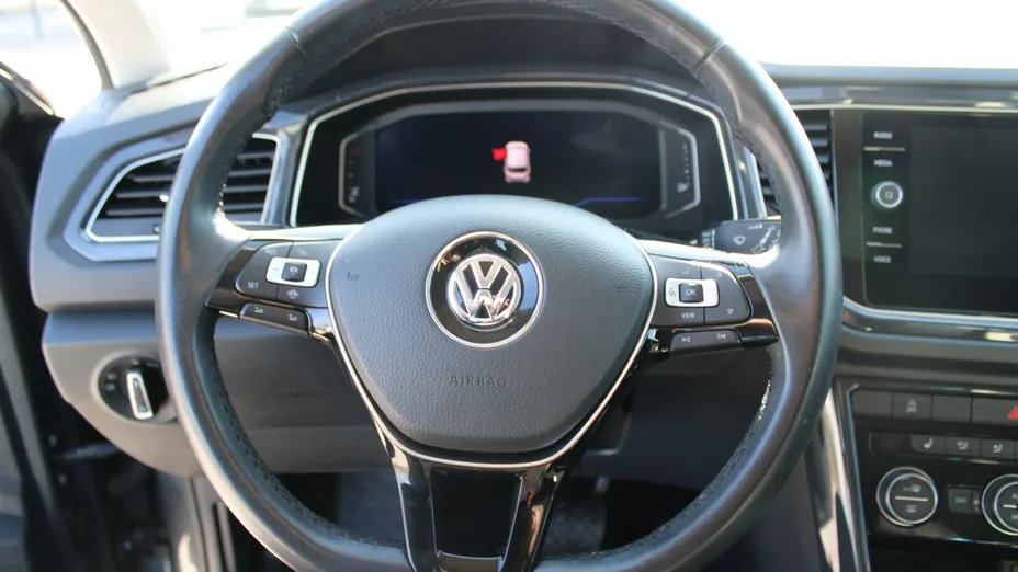 VOLKSWAGEN T-ROC -