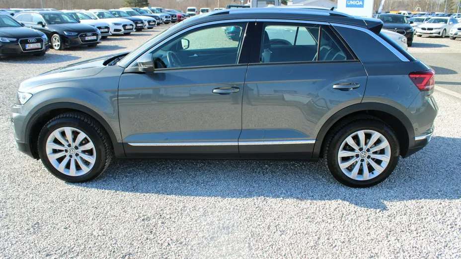 VOLKSWAGEN T-ROC -