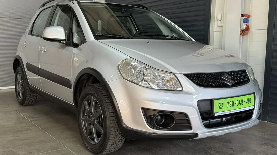 SUZUKI SX4 -
