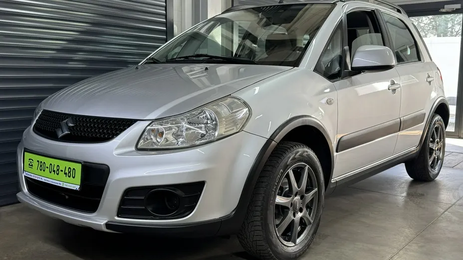 SUZUKI SX4 -
