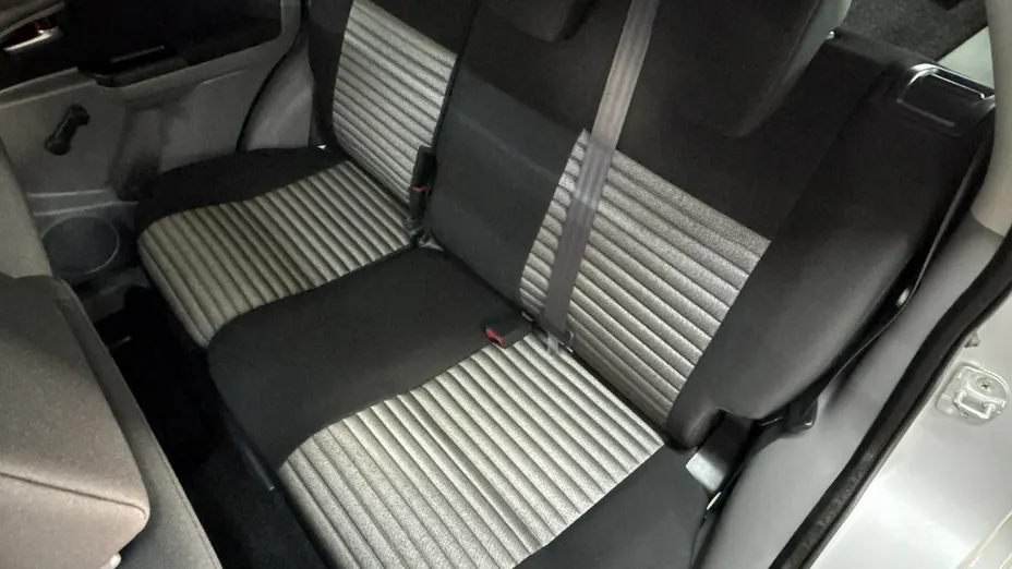 SUZUKI SX4 -