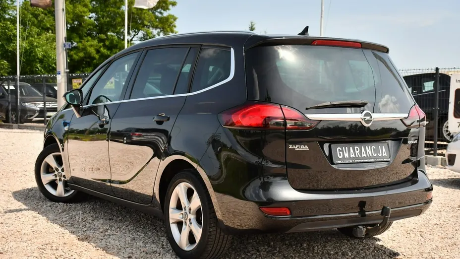 OPEL Zafira -