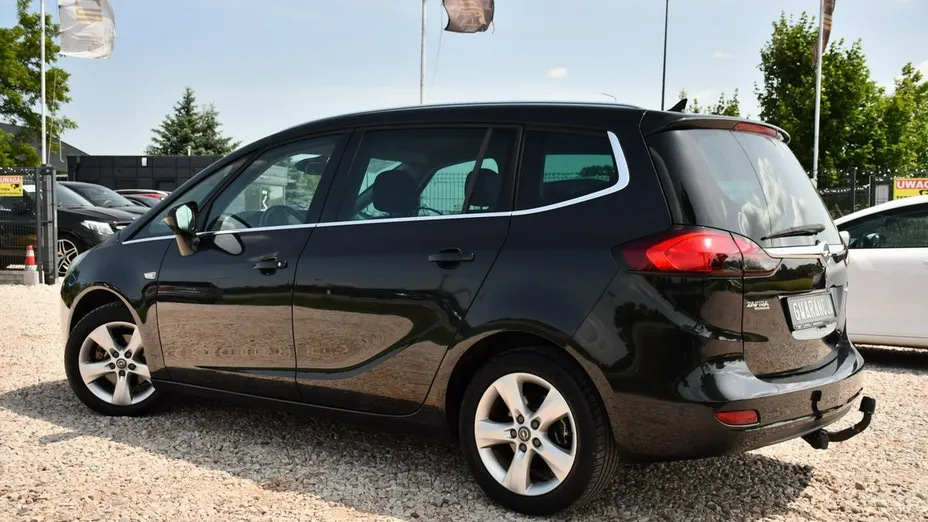OPEL Zafira -