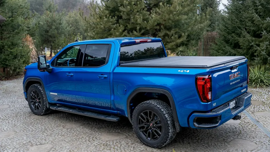 GMC Sierra -