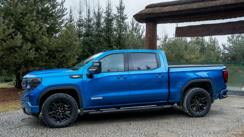 GMC Sierra -