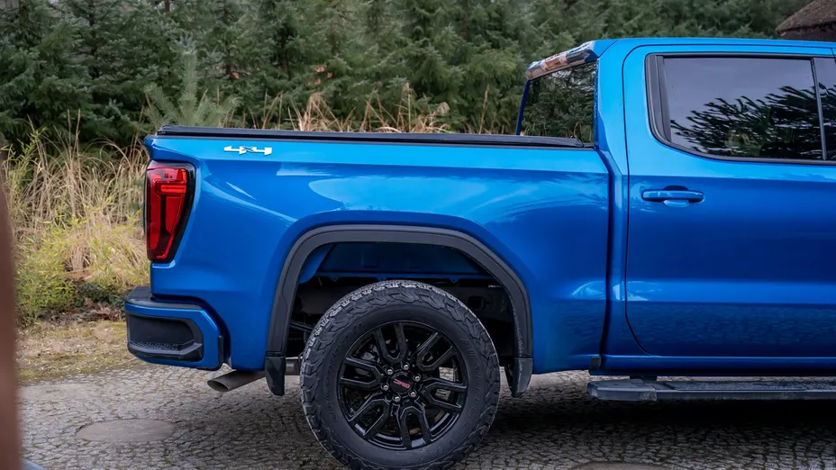 GMC Sierra -