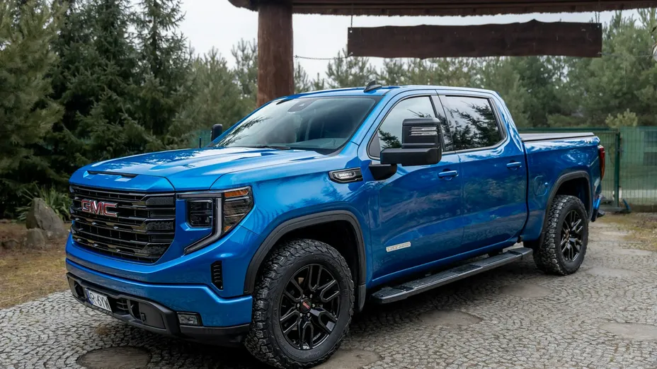 GMC Sierra -
