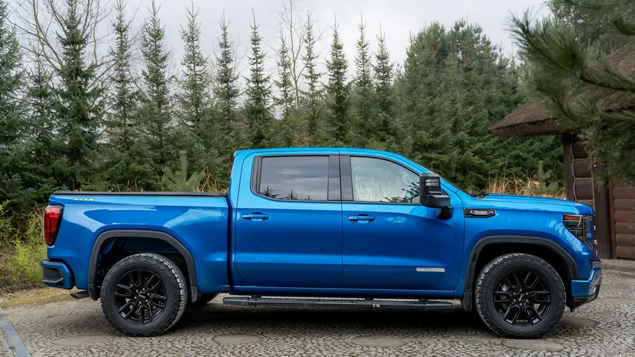 GMC Sierra -