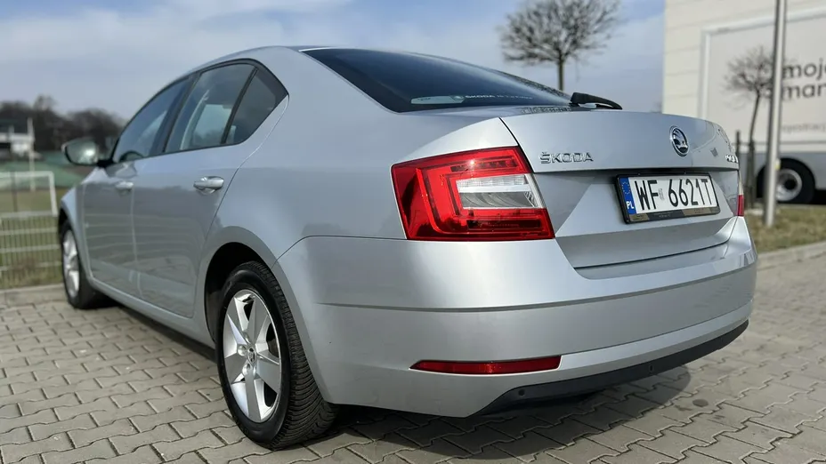 SKODA Octavia -