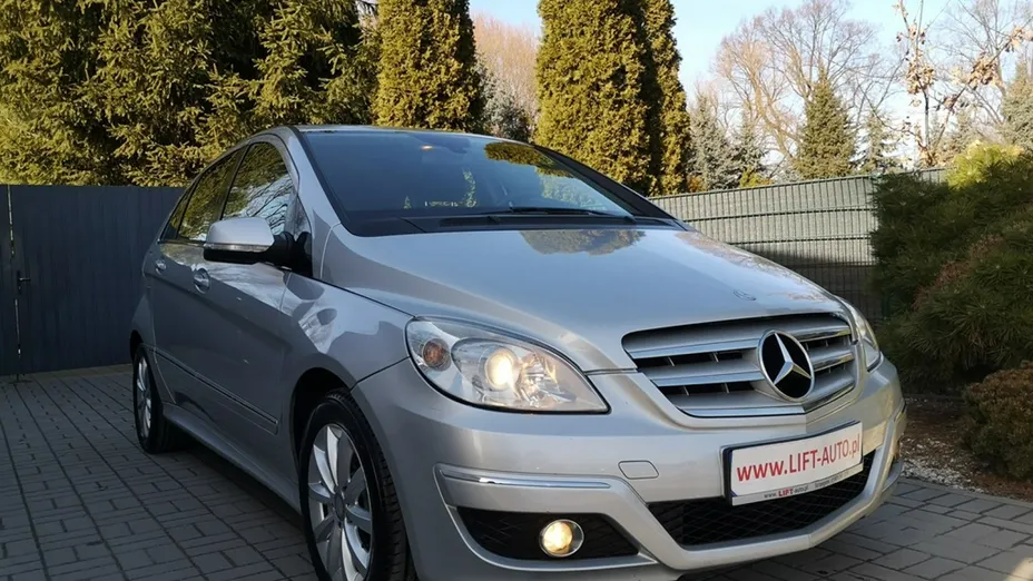 MERCEDES-BENZ B Klasa -