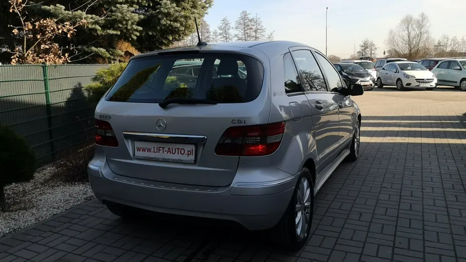 MERCEDES-BENZ B Klasa -