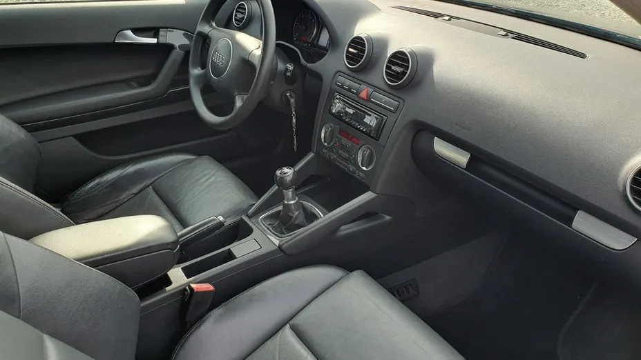 AUDI A3 -