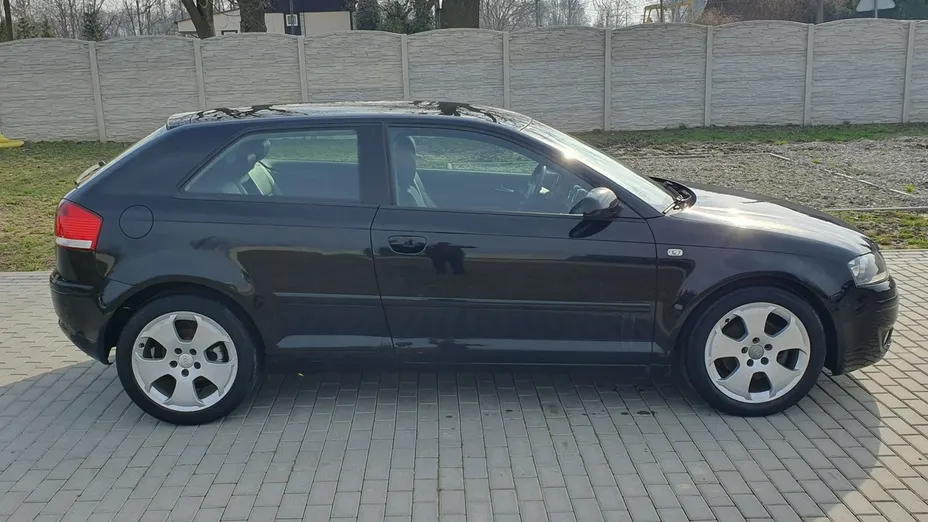 AUDI A3 -